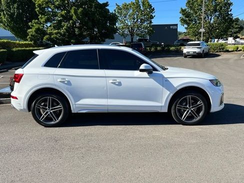 Used 2021 Audi Q5 e Premium w/ Convenience Package AWD/4WD image 8