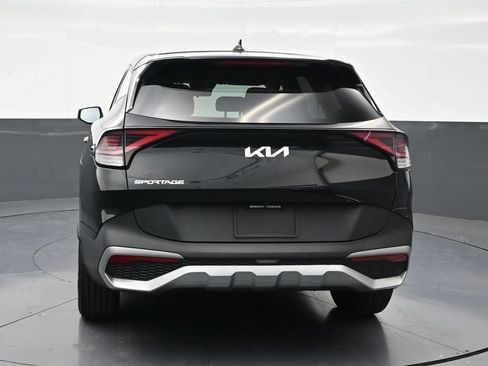 Used 2025 Kia Sportage EX FWD image 4