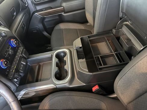 Certified 2021 Chevrolet Silverado 1500 LT Trail Boss w/ Convenience Package II image 22