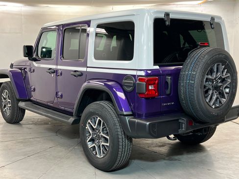 New 2026 Jeep Wrangler Unlimited Sahara w/ Whitecap Package AWD/4WD image 3