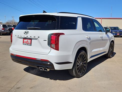 Used 2025 Hyundai Palisade Calligraphy image 3