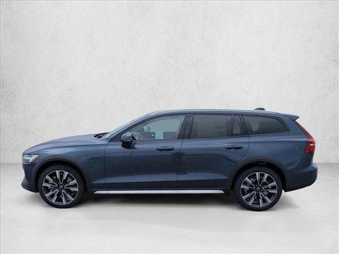 New 2026 Volvo V60 B5 Cross Country Ultra w/ Climate Package AWD/4WD image 9