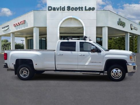 Used 2015 GMC Sierra 3500 Denali w/ Duramax Plus Package AWD/4WD image 5