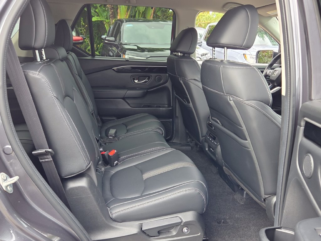 Certified 2024 Honda Pilot EX-L image 16
