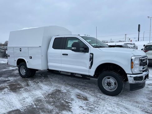 New 2026 Ford F350 XL w/ XL Chrome Package AWD/4WD image 2