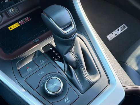 Used 2024 Toyota RAV4 Limited w/ Advanced Technology Package image 28