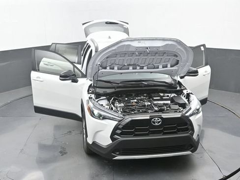New 2026 Toyota Corolla Cross LE FWD image 32