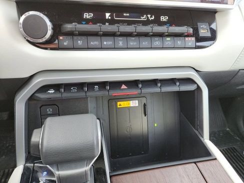 Used 2024 Toyota Sequoia Capstone image 17