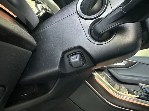 Used 2023 Audi Q7 2.0T Premium Plus w/ Premium Plus Package image 31