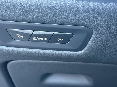 Used 2026 BMW X5 xDrive50e image 32