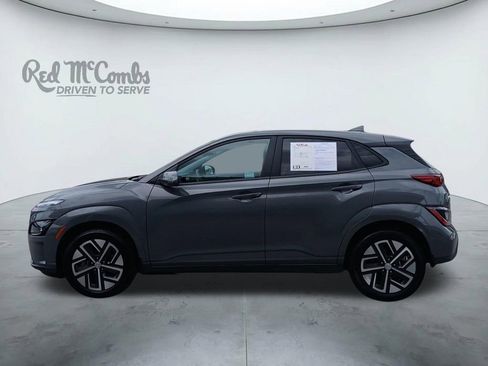 Used 2023 Hyundai Kona SE image 2