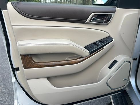 Used 2019 GMC Yukon XL Denali w/ Denali Ultimate Package AWD/4WD image 22