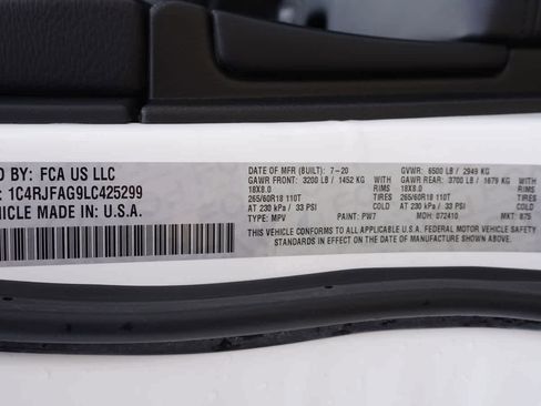 Used 2020 Jeep Grand Cherokee Laredo w/ Quick Order Package 2BN North image 37