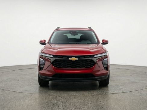 Used 2025 Chevrolet Trax LT w/ LT Convenience Package FWD image 2