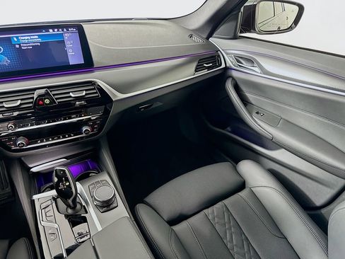 Certified 2023 BMW 530e w/ M Sport Package image 24