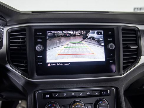 Used 2021 Volkswagen Atlas Cross Sport SE FWD image 27