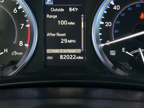 Used 2018 Toyota Highlander XLE w/ Carpet Mat Package (TMS) FWD image 27