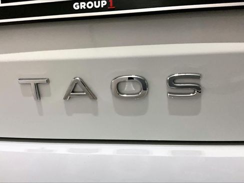 Used 2022 Volkswagen Taos SE AWD/4WD image 9