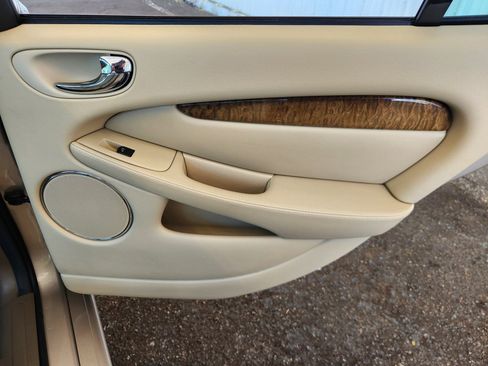 Used 2004 Jaguar X-TYPE 3.0 image 18