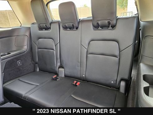 Used 2023 Nissan Pathfinder SL w/ Black Appearance Package FWD image 18