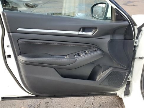 Certified 2019 Nissan Altima 2.5 SV image 22