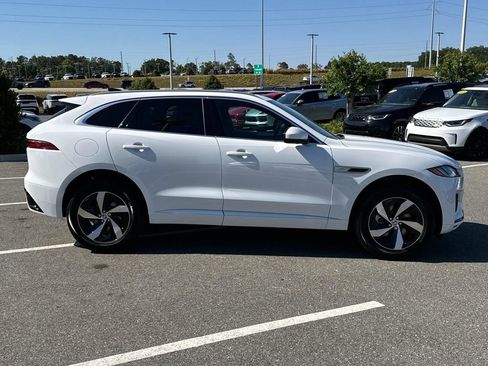 New 2025 Jaguar F-PACE R-Dynamic S image 7