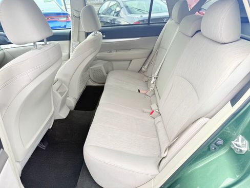 Used 2013 Subaru Outback 2.5i Premium image 11