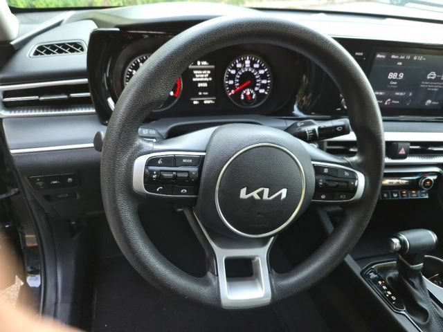 Used 2023 Kia K5 LXS FWD image 18