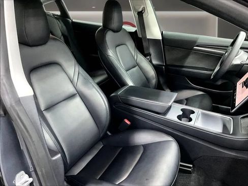 Used 2023 Tesla Model 3 Standard Range RWD image 32