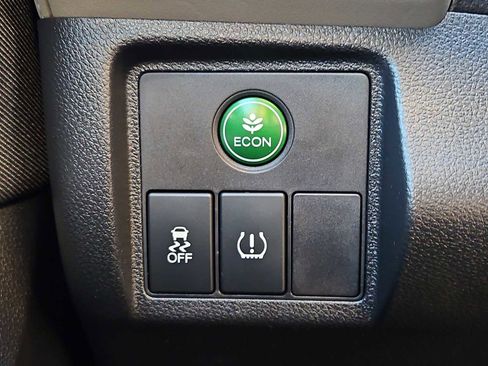 Certified 2020 Honda HR-V LX image 9