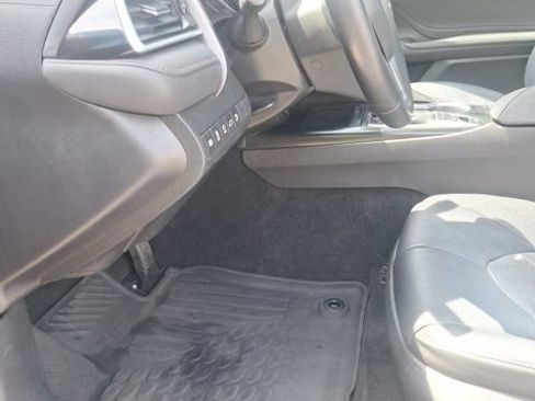 Used 2018 Toyota Camry XLE w/ Audio Package FWD image 9