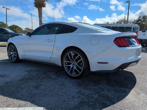 Used 2017 Ford Mustang Premium image 6