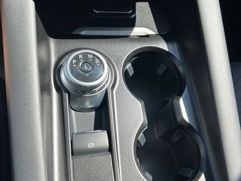 Used 2025 Ford Explorer Active AWD/4WD image 20