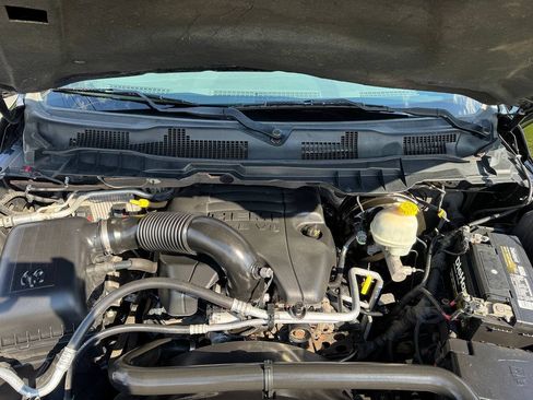 Used 2014 RAM 1500 Express w/ Black Ram 1500 Express Group AWD/4WD image 14