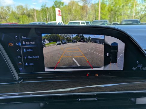 Used 2023 Cadillac Escalade Sport Platinum w/ LPO, ONYX Package AWD/4WD image 12