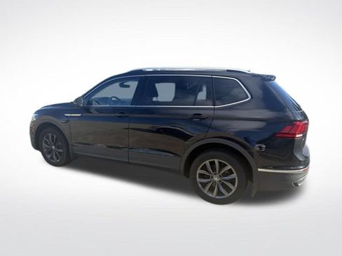 Used 2022 Volkswagen Tiguan SE AWD/4WD image 9