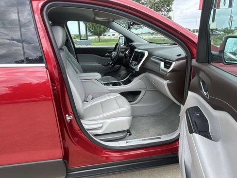 Used 2023 GMC Acadia SLT AWD/4WD image 28