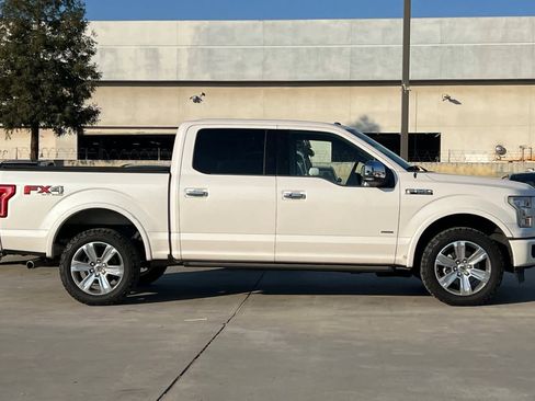 Used 2017 Ford F150 Platinum w/ Equipment Group 701A Luxury image 9