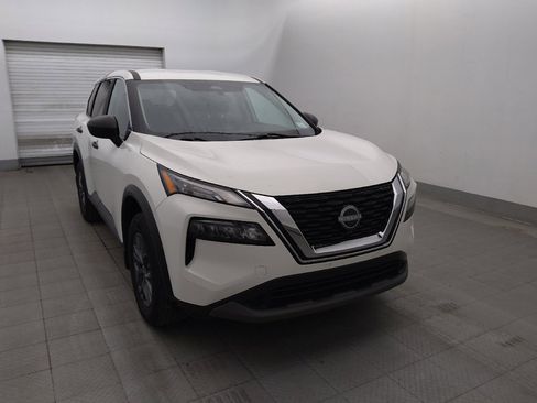 Used 2023 Nissan Rogue S FWD image 13