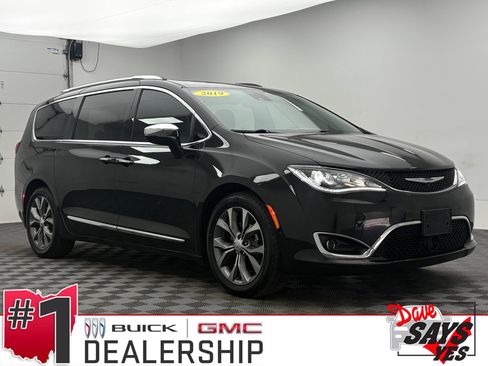 Used 2019 Chrysler Pacifica Limited w/ Tire & Wheel Group FWD image 1