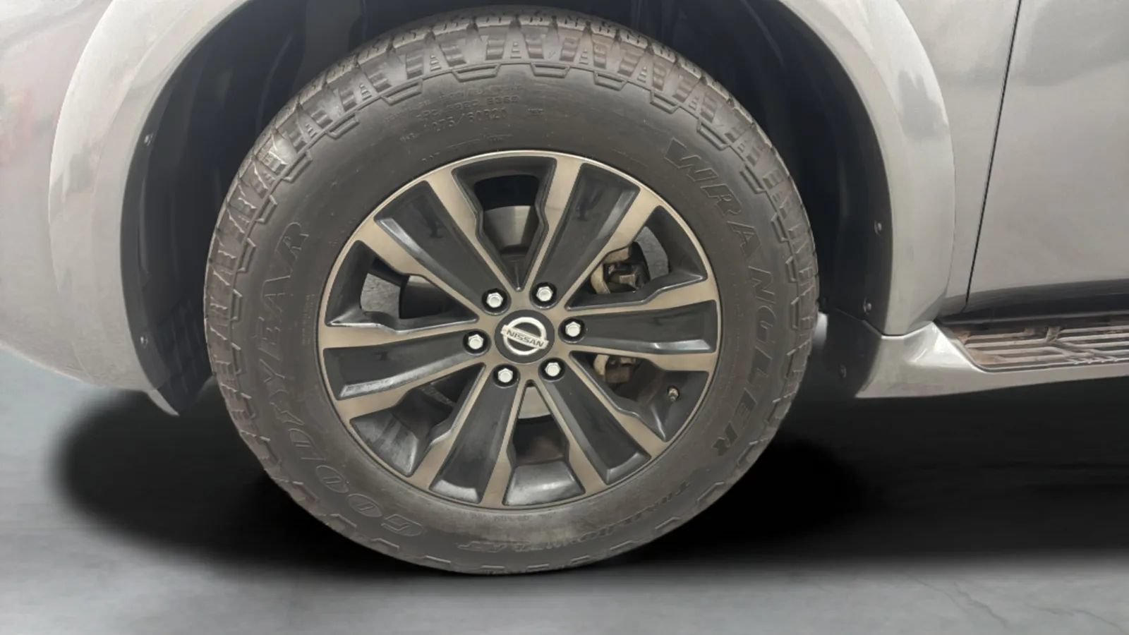 Used 2018 Nissan Armada Platinum RWD image 27