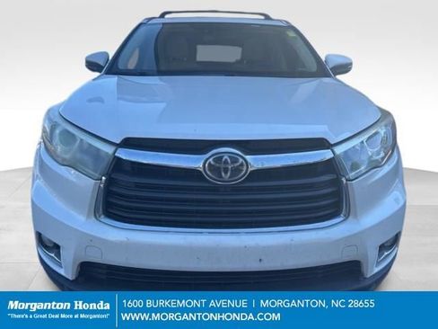 Used 2015 Toyota Highlander Limited Platinum AWD/4WD image 2
