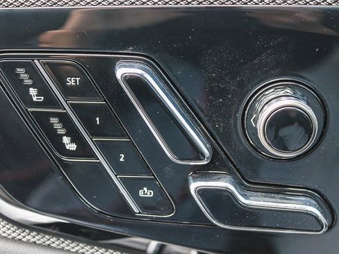 Used 2025 Cadillac Optiq Sport 1 image 22