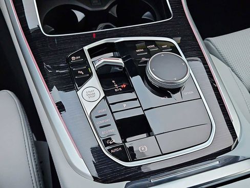 Used 2026 BMW X5 xDrive40i w/ M Sport Package image 35