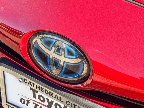 Used 2016 Toyota Prius Four w/ Advanced Technology Package image 10