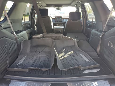 Used 2024 Chevrolet Tahoe High Country w/ Advanced Technology Package image 11