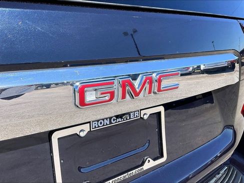 Used 2022 GMC Yukon XL SLT w/ SLT Premium Package image 27