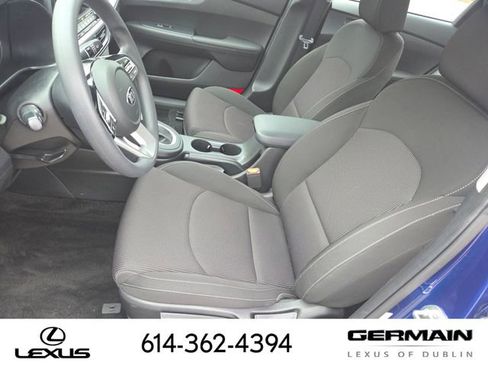 Used 2020 Kia Forte LXS FWD image 28