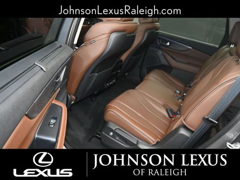 Used 2024 Acura MDX SH-AWD w/ Advance Package image 12