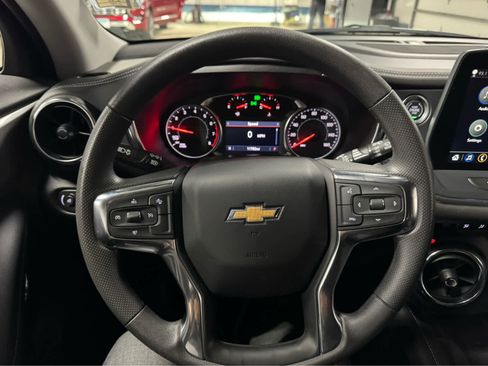 Certified 2025 Chevrolet Blazer LT w/ Convenience Package image 21